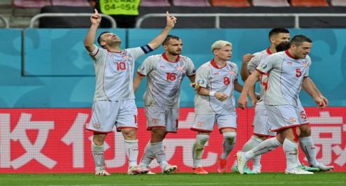 بانديف يعلن اعتزال اللعب الدولي بعد مواجهة مقدونيا ضد هولندا